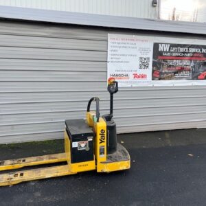 YALE MPB060LFN24T2748 ELECTRIC RIDER PALLET JACK 24-VOLT (CHARGER INCLUDED)